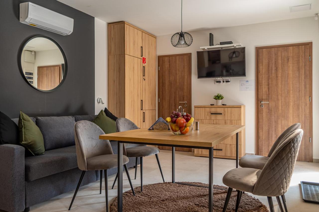 H&H Apartments Poroszló المظهر الخارجي الصورة