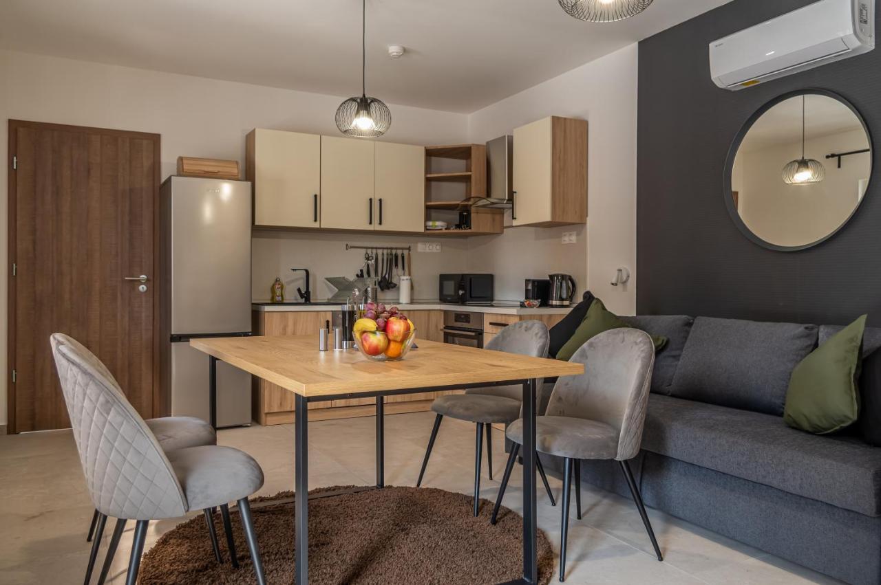 H&H Apartments Poroszló المظهر الخارجي الصورة