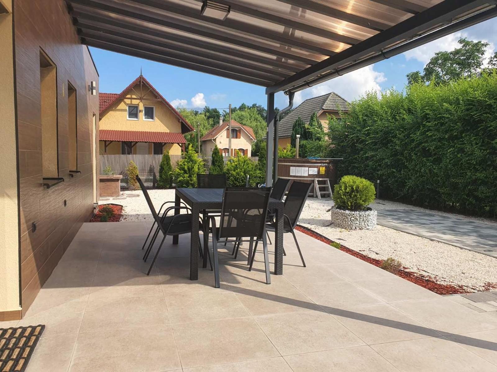 H&H Apartments Poroszló المظهر الخارجي الصورة